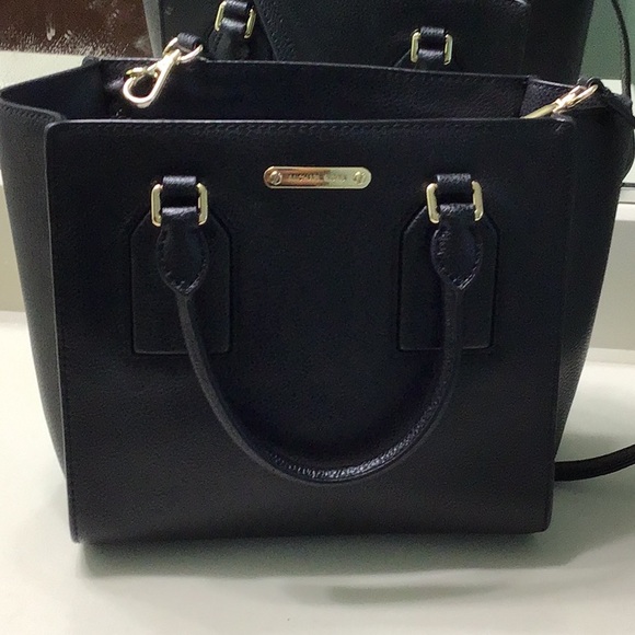 Michael Kors Handbags - Michael kors crossbody